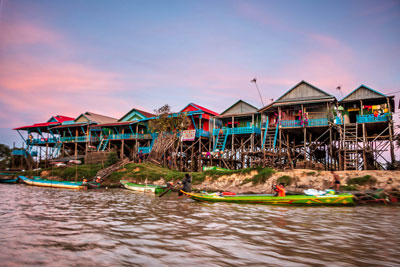 Temple Tour & Floating Village